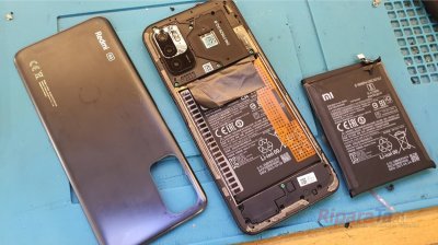 Xiaomi Redmi Note 10 5G: foto 2 dell'intervento in laboratorio