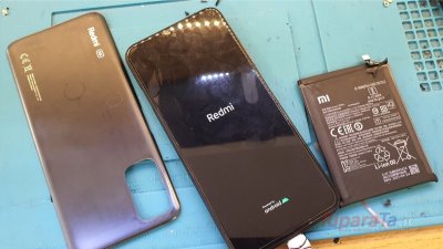 Xiaomi Redmi Note 10 5G: foto 3 dell'intervento in laboratorio