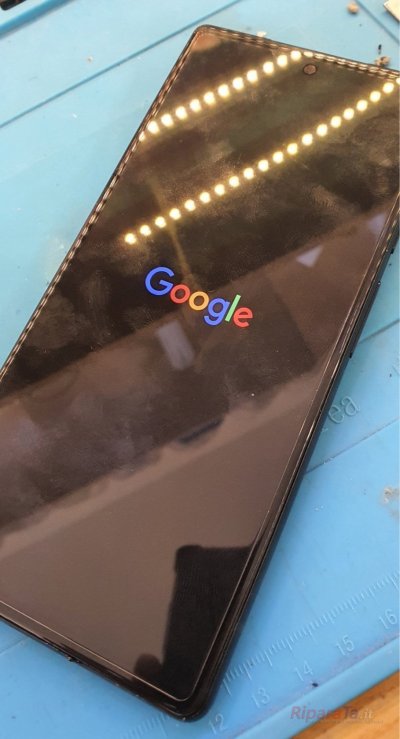 Google Pixel 6: foto 5 dell'intervento in laboratorio
